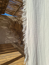 Charger l&#39;image dans la galerie, Rideau Malha Ecru - en coton naturel léger frangé - Ma déco d&#39;ailleurs
