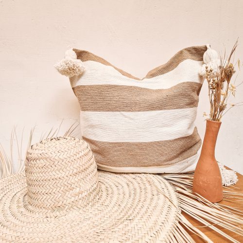 COUSSIN A POMPONS -BLANC & BEIGE - Ma déco d'ailleurs
