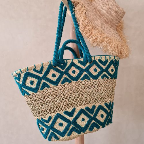 PANIER BRODÉ CYAN - Ma déco d'ailleurs