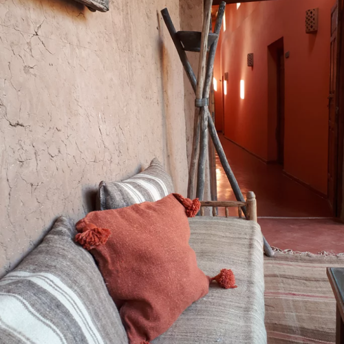 COUSSIN A POMPONS TERRACOTTA - Ma déco d'ailleurs