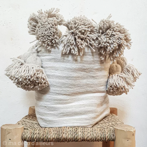 PLAID POMPONS RAYE BLANC ET BEIGE - Ma déco d'ailleurs