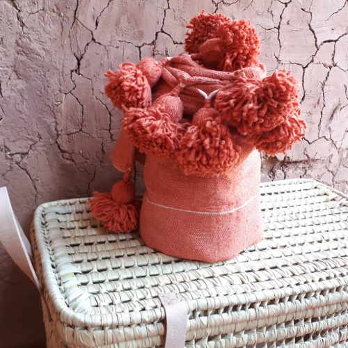 PLAID TERRACOTTA POMPONS - Ma déco d'ailleurs